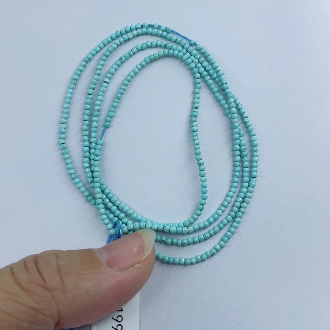 绿松石颈饰未镶嵌
