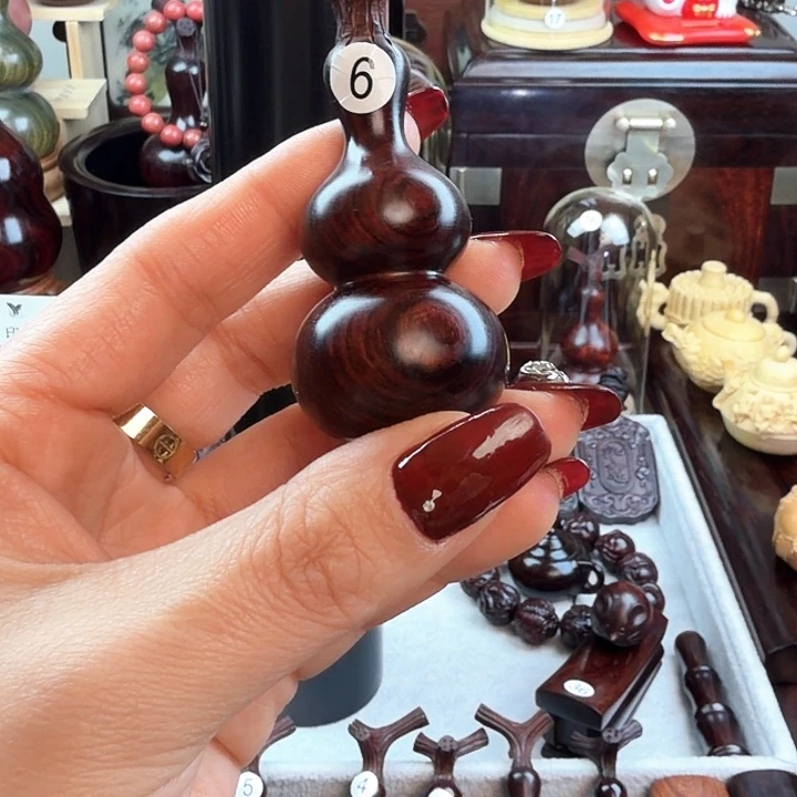 国***际木印度小叶紫檀葫芦一个