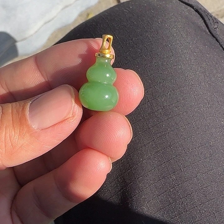 和田玉（碧玉）18K金镶嵌颈饰