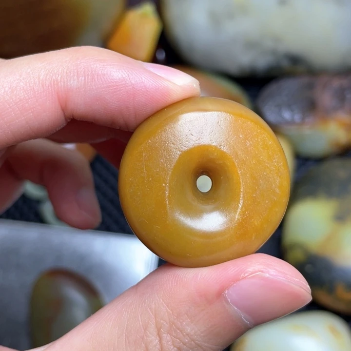 未镶嵌和田玉挂件