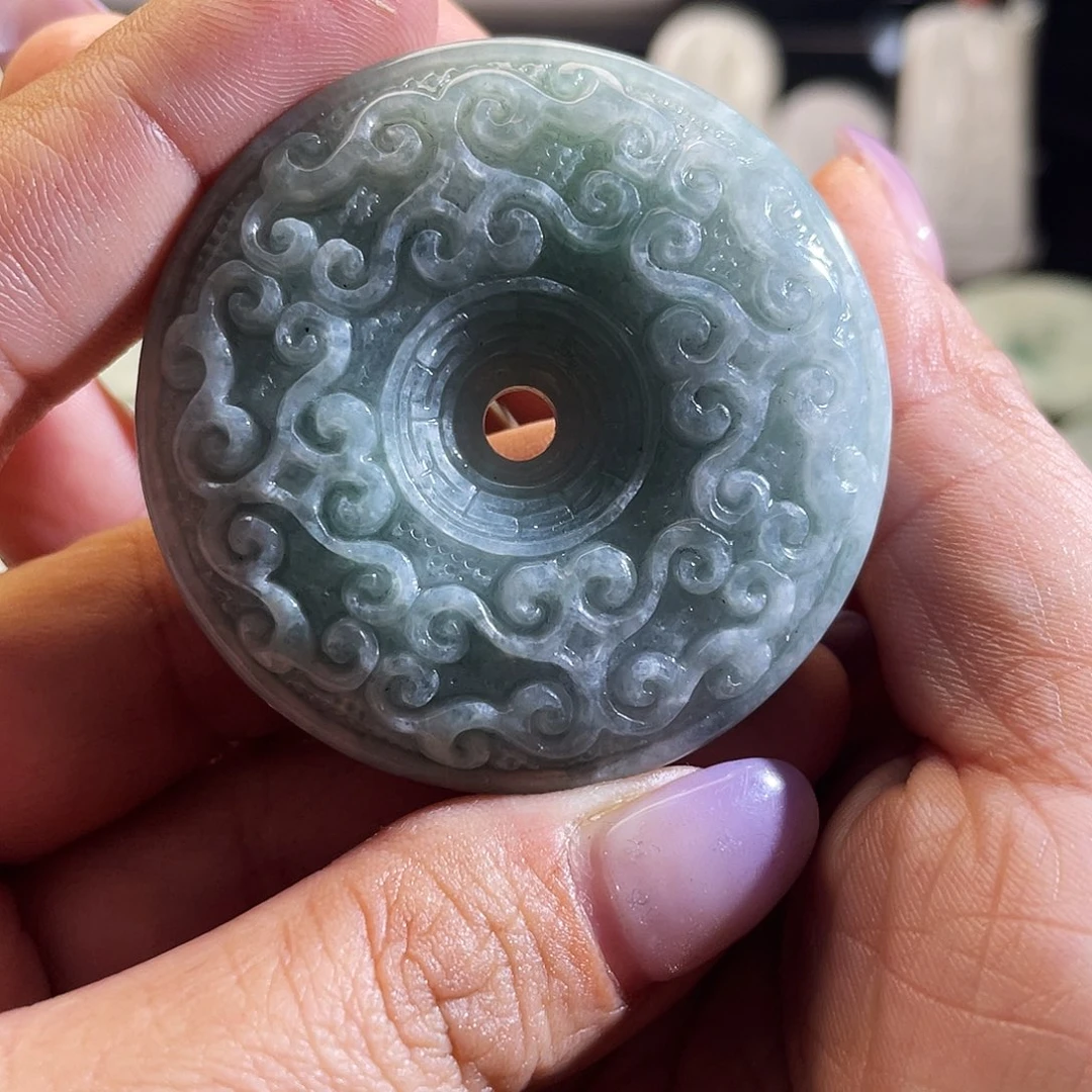 翡翠未镶嵌颈饰花扣