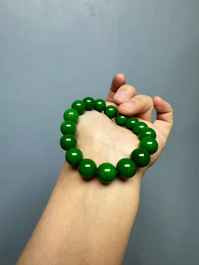 翡翠辣绿手链手串12mm