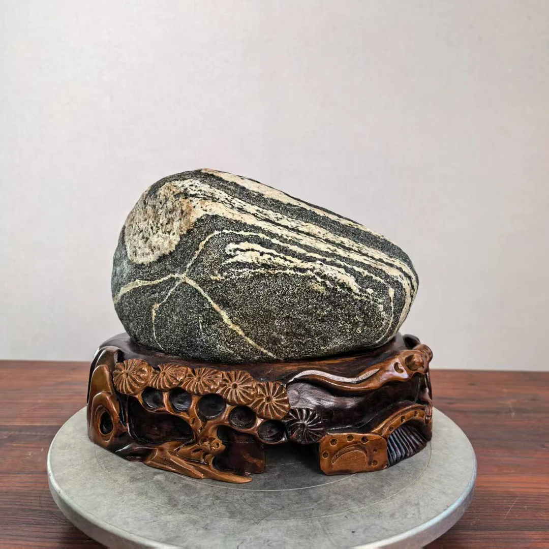 《流水生财》，尺寸：长25*高20*厚15cm，重量12.6斤。室内摆件
