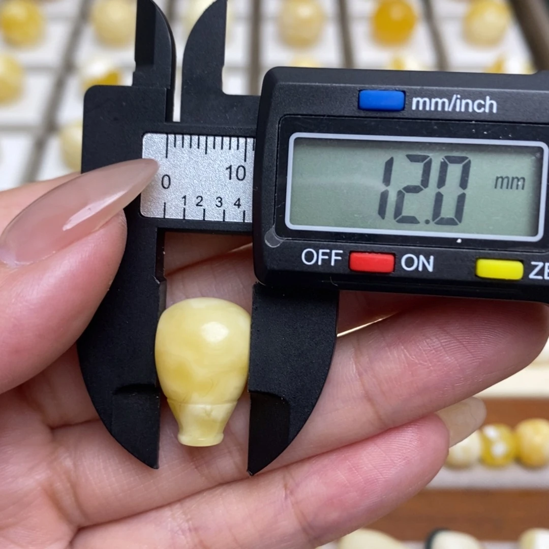 未镶嵌蜜蜡珠宝奇石