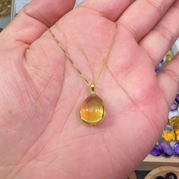 18K金镶嵌颈饰黄晶吊坠