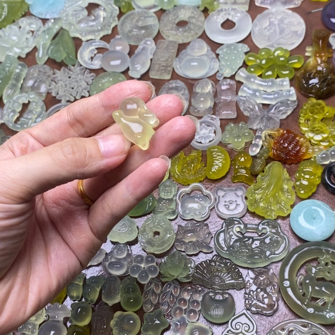 蛇纹石玉合金项链