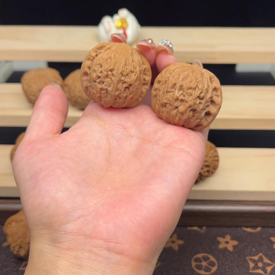 嗯***哦把件文玩核桃38全品铁锤