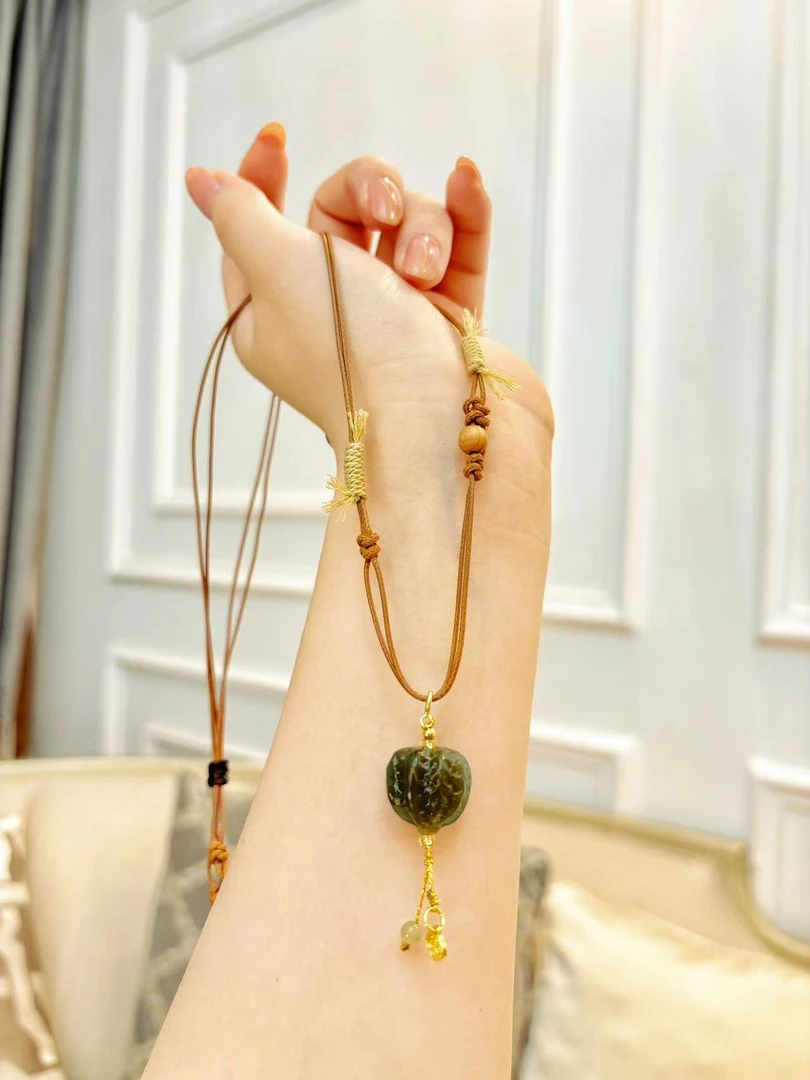 【碧核】纯天然和田玉碧玉核桃项链（多样性发其一）