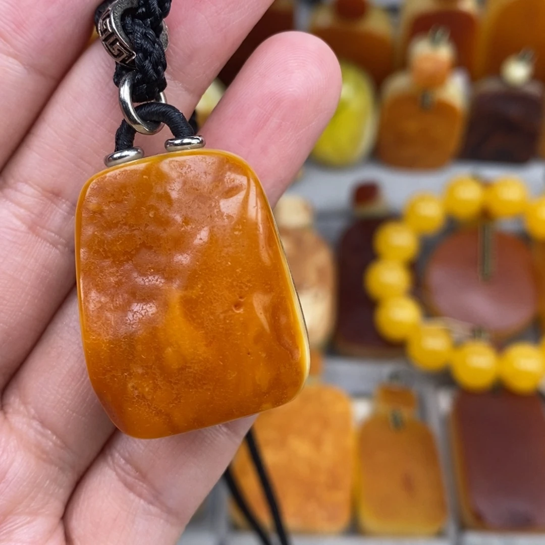 琥珀未镶嵌珠宝奇石