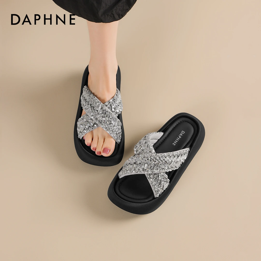 达芙妮厚底凉拖女2025夏季新款外穿水钻松糕露脚趾软底休闲凉拖鞋