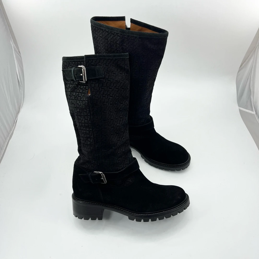 全新未使用 FENDI/芬迪 芬迪/36码/黑色满印短靴/pp426410