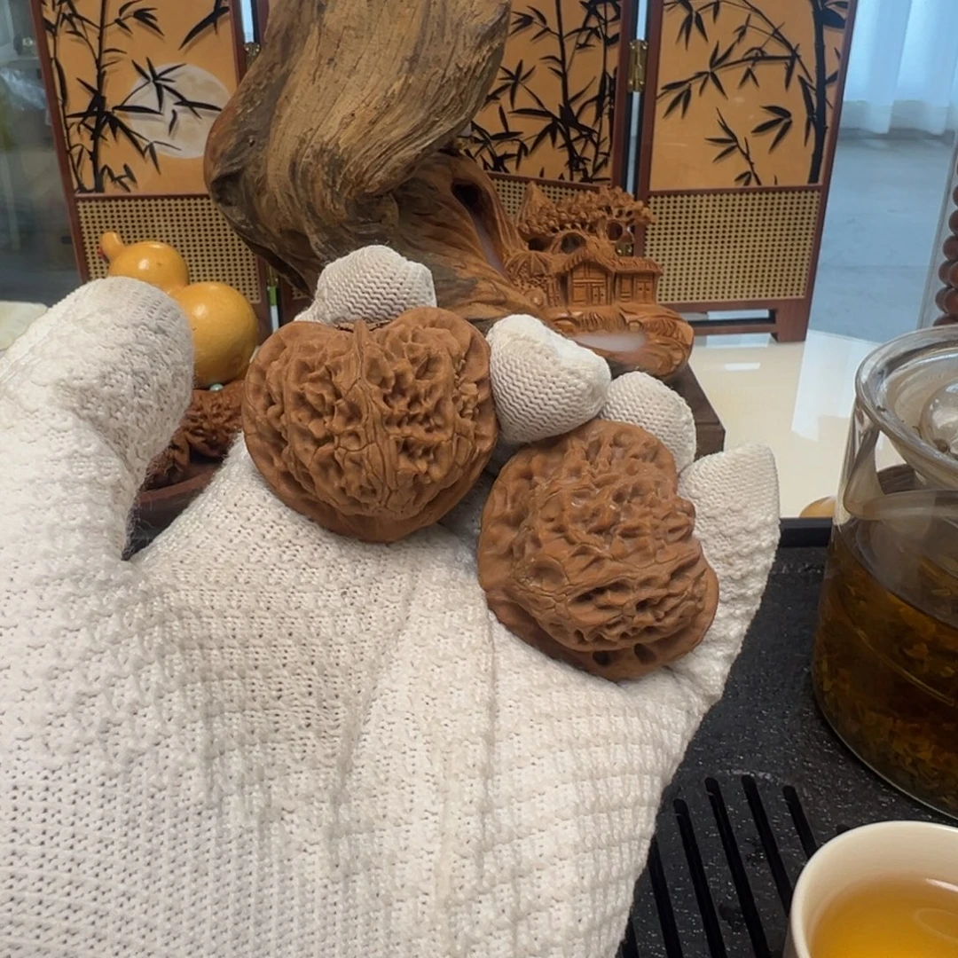 文玩核桃吊坠桃心宫灯（福利不退不换）