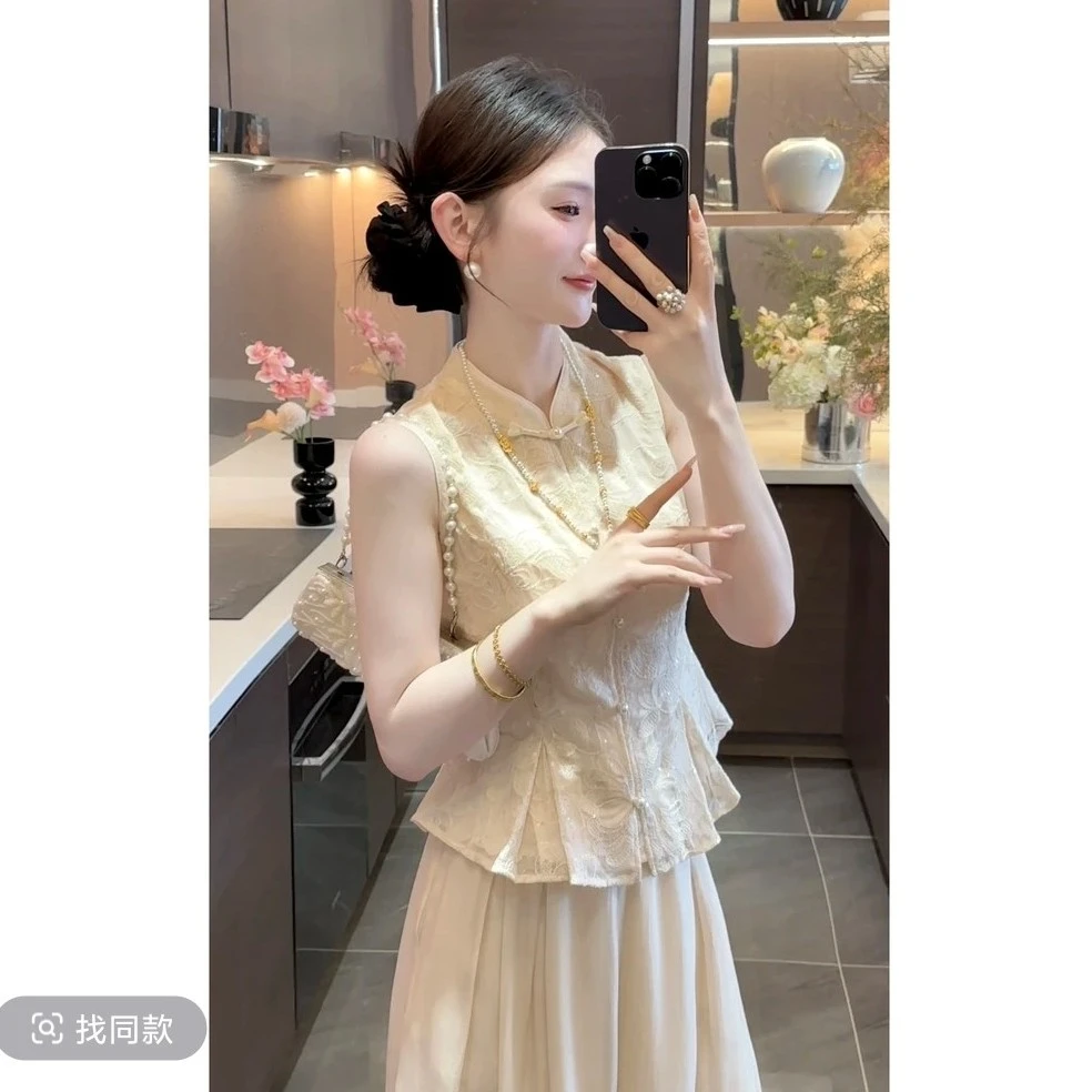 【意中人】2025新款夏季重工亮片刺绣上衣预