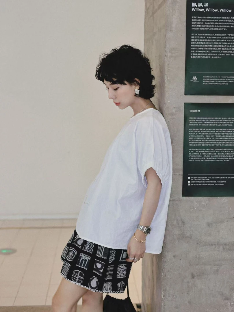 TT设计师【花絮】夏季新款小众慵懒风宽松时尚圆领T恤TT190392