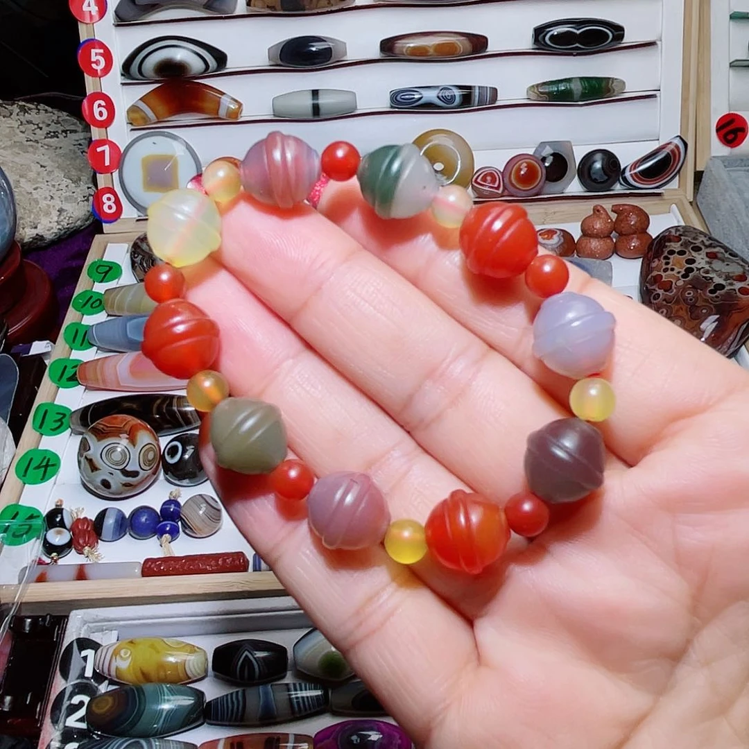 玛瑙/玉髓颈饰未镶嵌