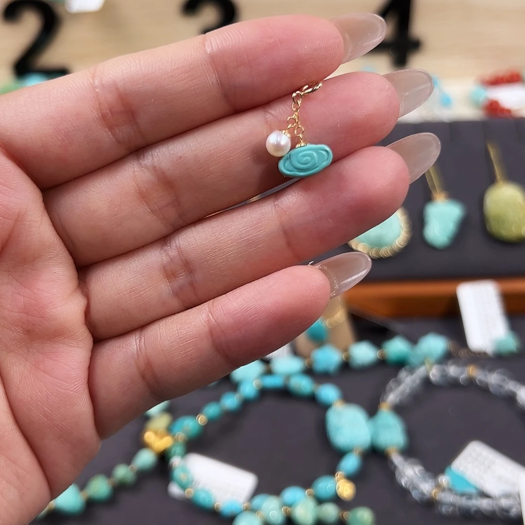 绿松石18K金镶嵌祥云如意小滴溜