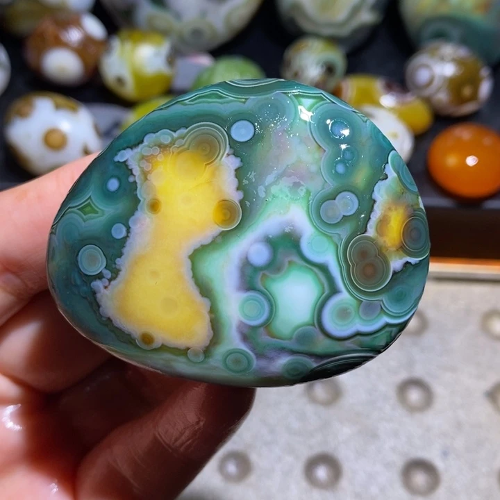未镶嵌玛瑙/玉髓珠宝半成品69