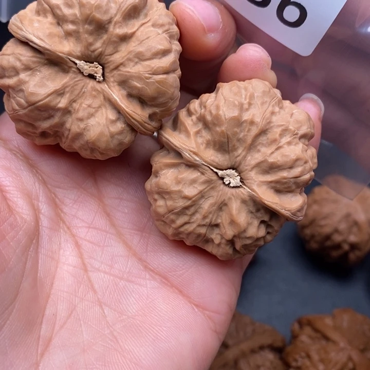 *****桃核吊坠J636蛤蟆