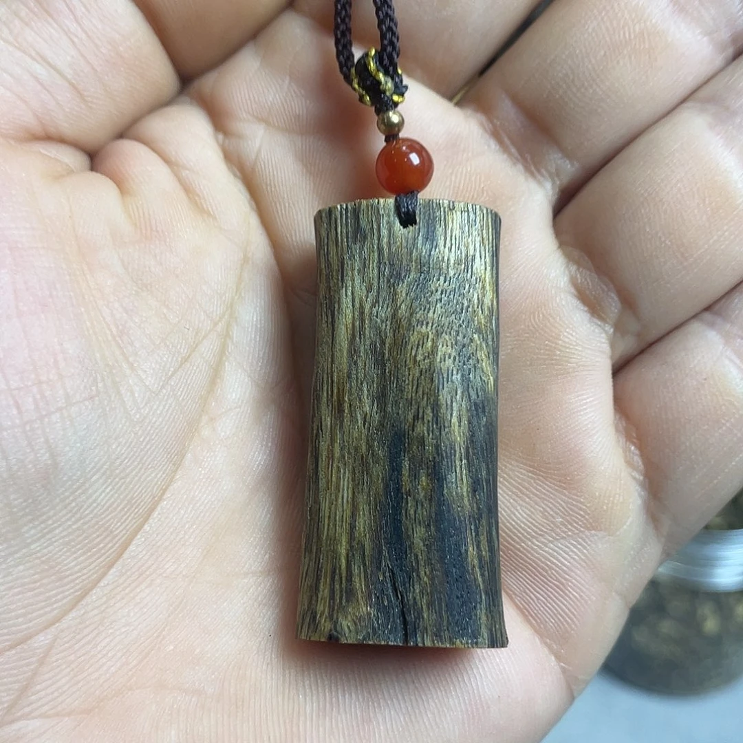 沉香碎屑沉香奇楠沉香老料牌子