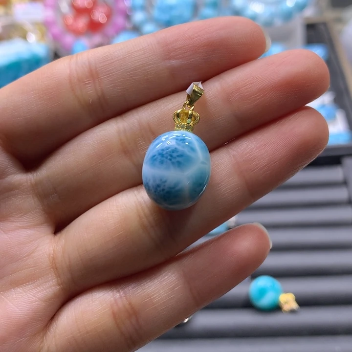 银S925镀金镶嵌针钠钙石（海纹石）吊坠(不含链)蛋面吊坠色差略异