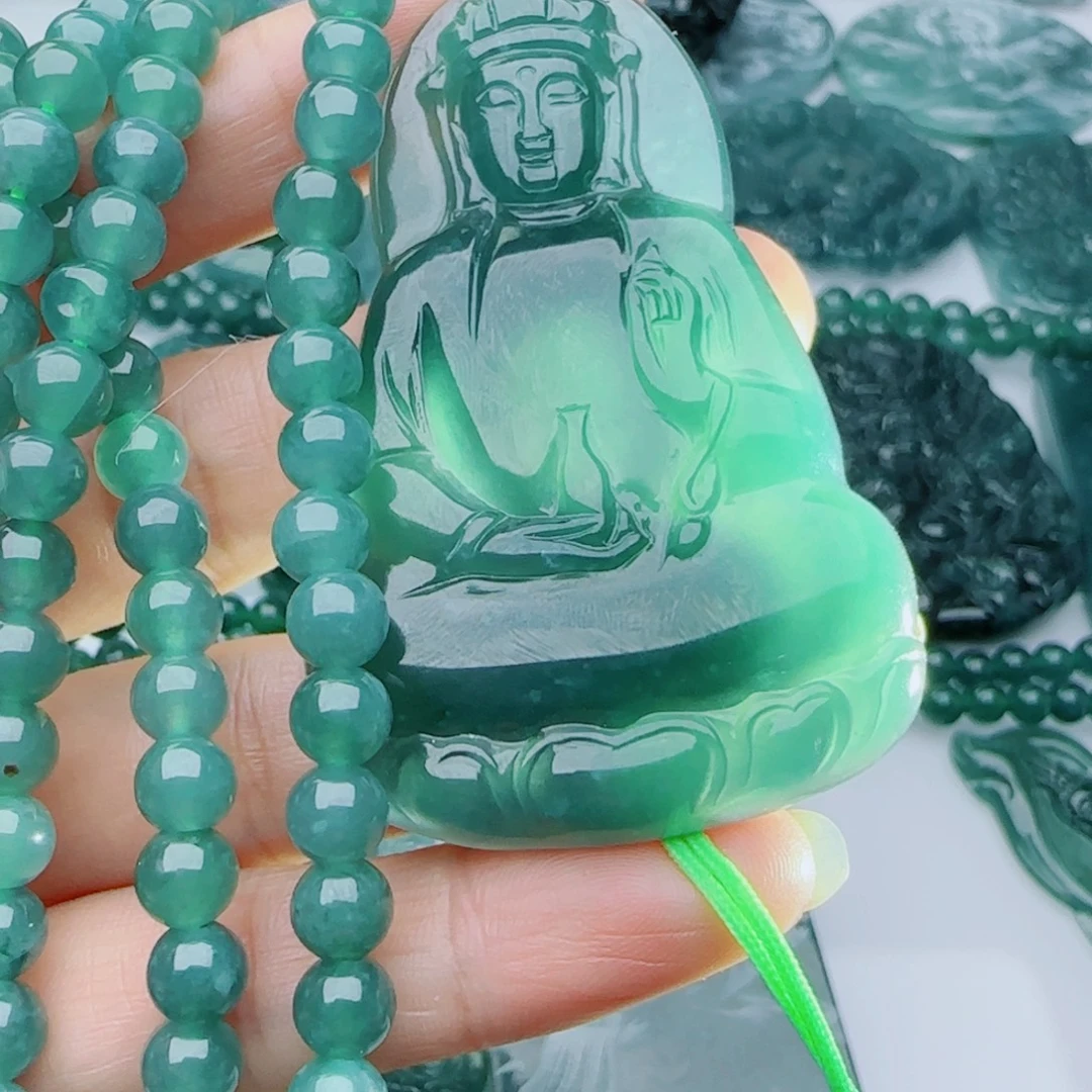 如***旧颈饰未镶嵌翡翠多样性发货天然的A货翡翠