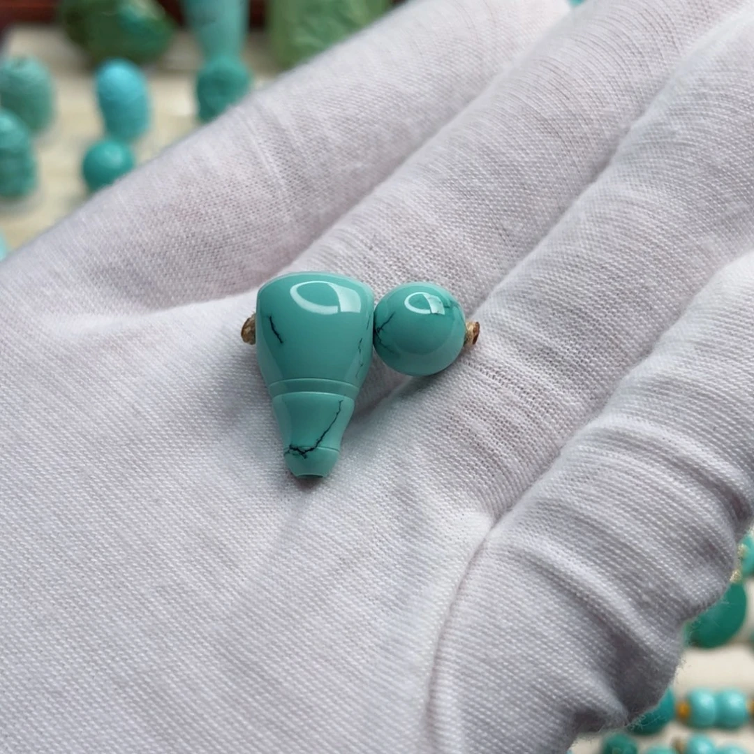 未镶嵌绿松石珠宝奇石