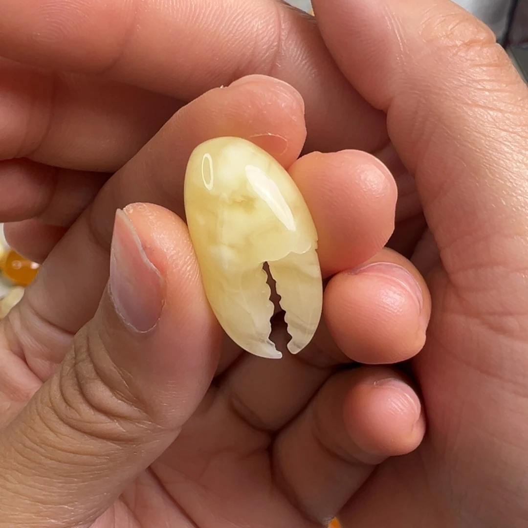 蜜蜡未镶嵌裸石蜜蜡