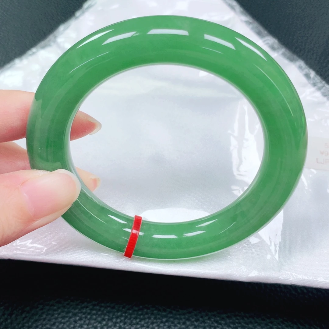 翡翠未镶嵌手镯55圈