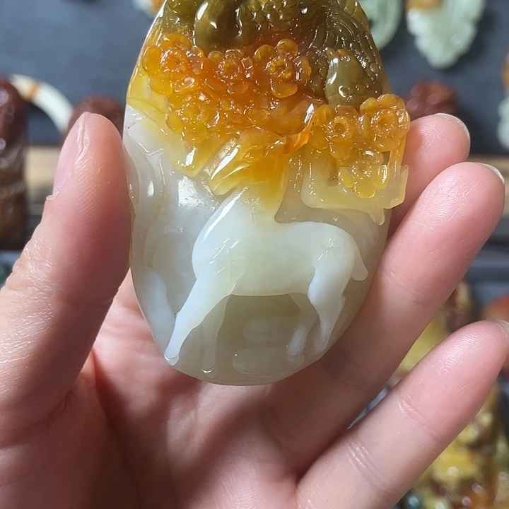 蛇纹石玉未镶嵌挂件