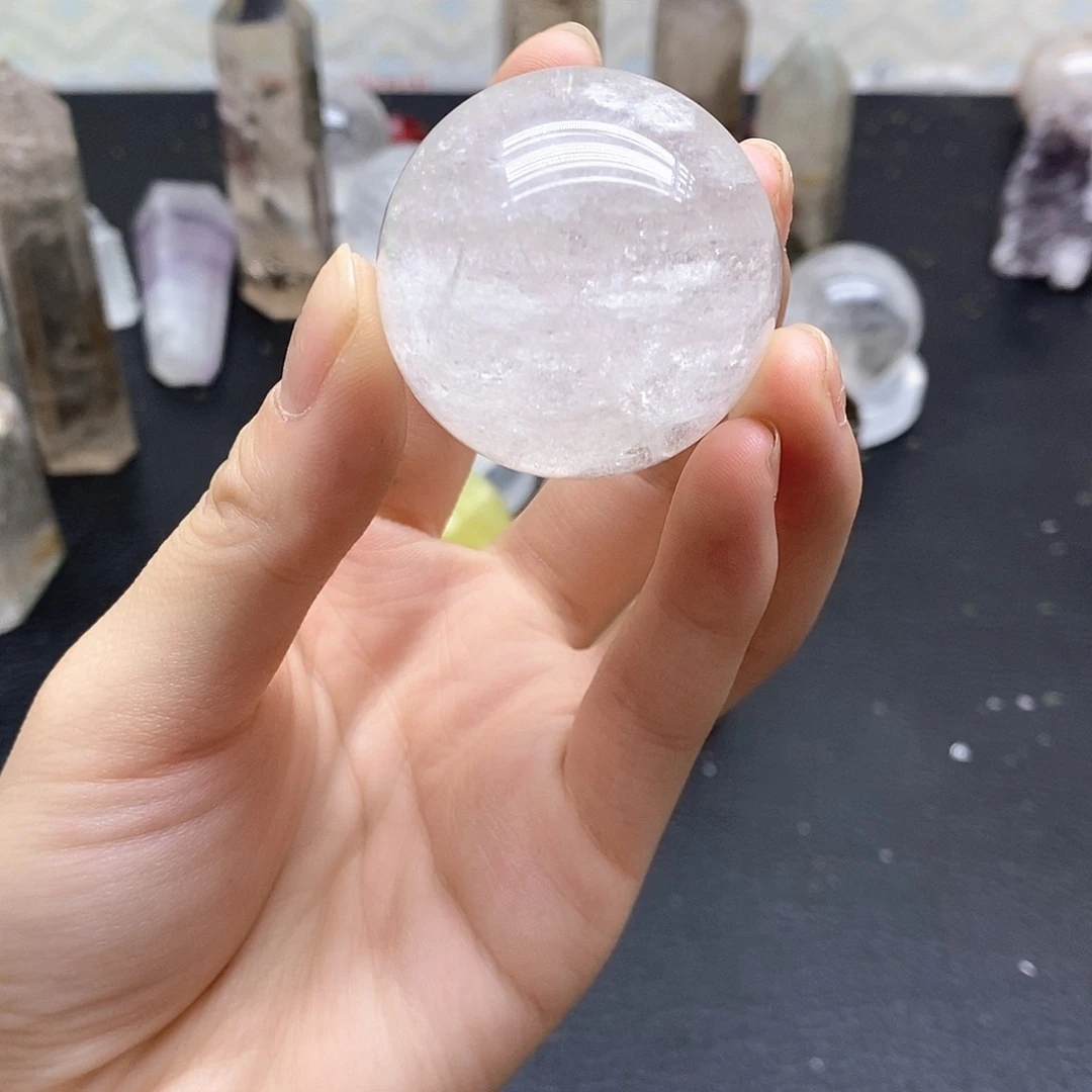 未镶嵌颈饰水晶93