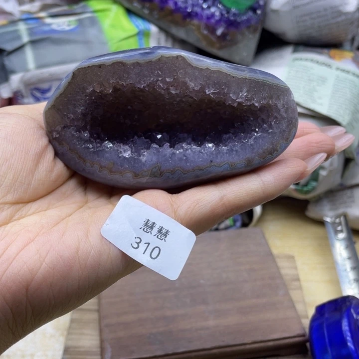 未镶嵌水晶大型摆件（非配饰）