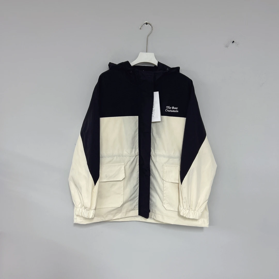 223冬季新品外套 时尚休闲拼接连帽百搭运动