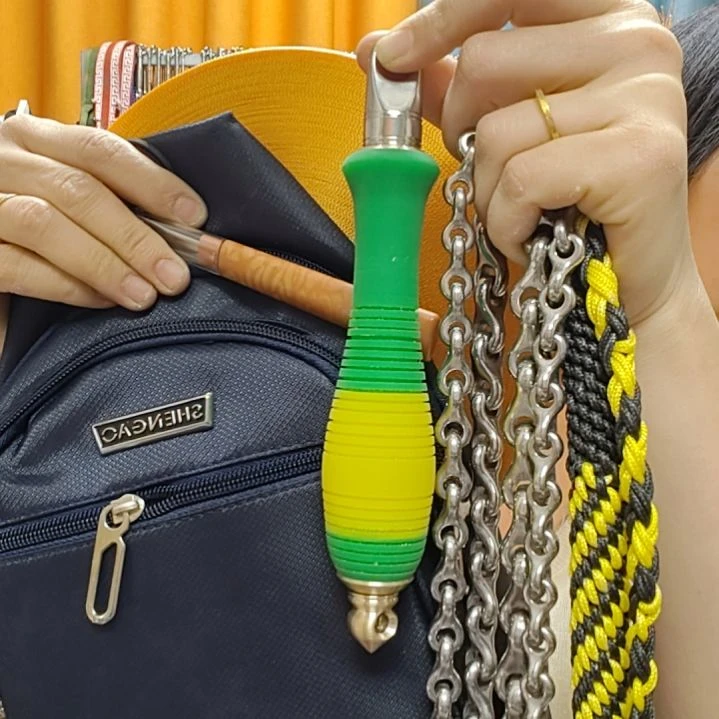 牛津手柄龙骨鞭1.6斤图片发货