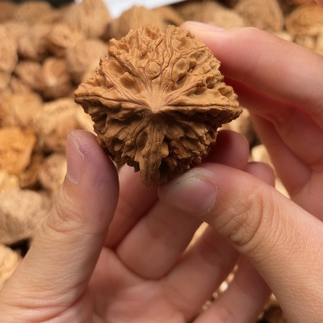 文玩核桃吊坠喵*喵我，正盯