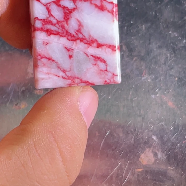 天然辰砂原石首饰