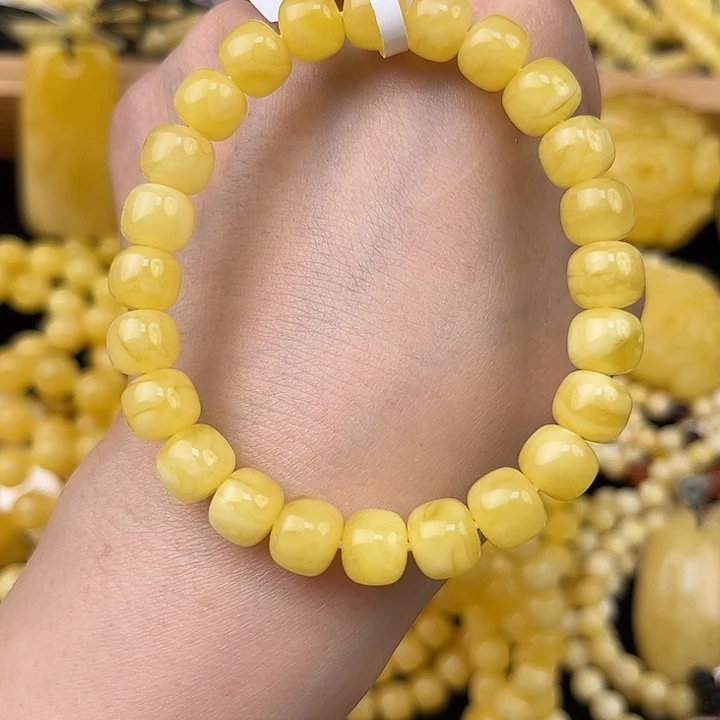 琥珀未镶嵌颈饰琥珀