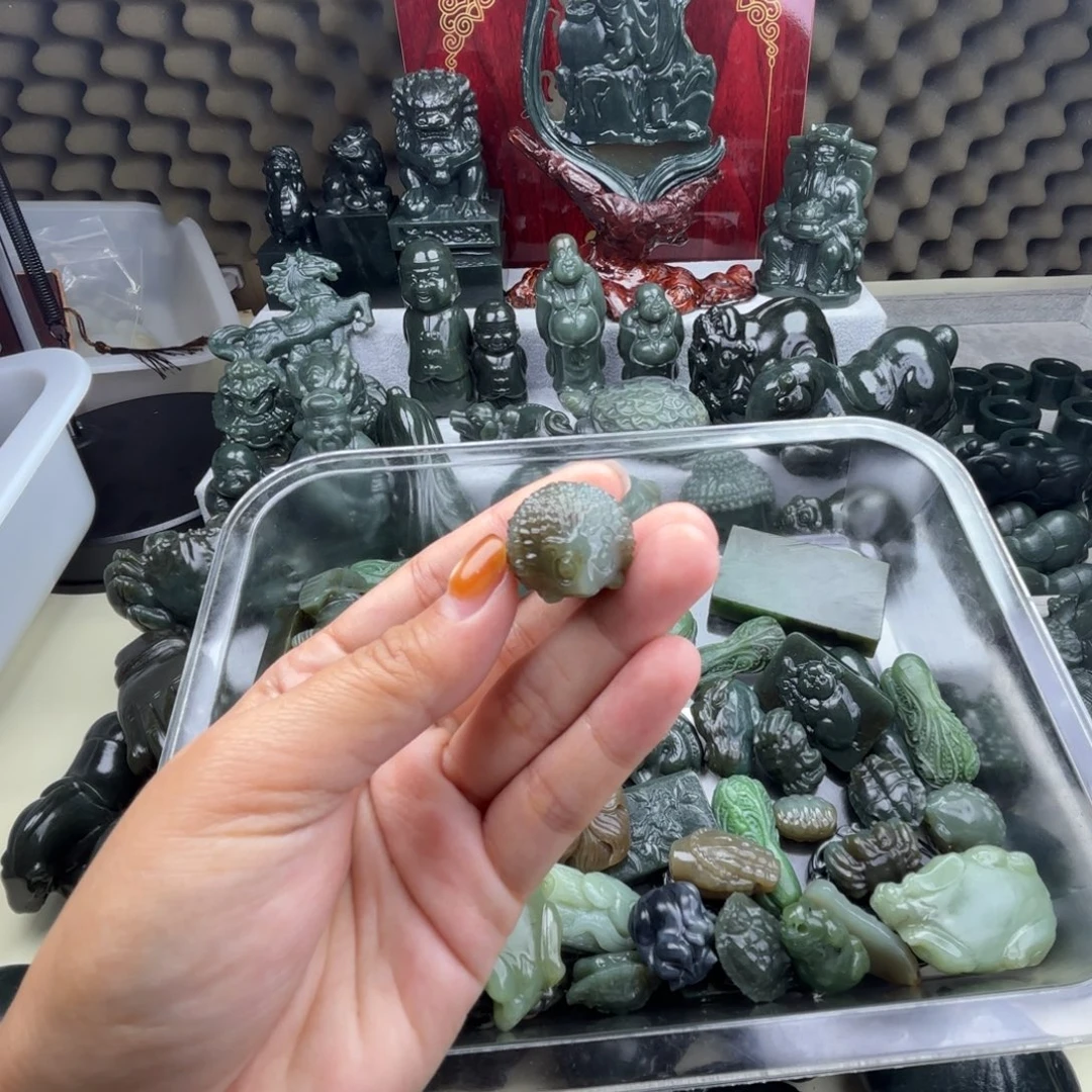 和田玉（糖玉）未镶嵌颈饰