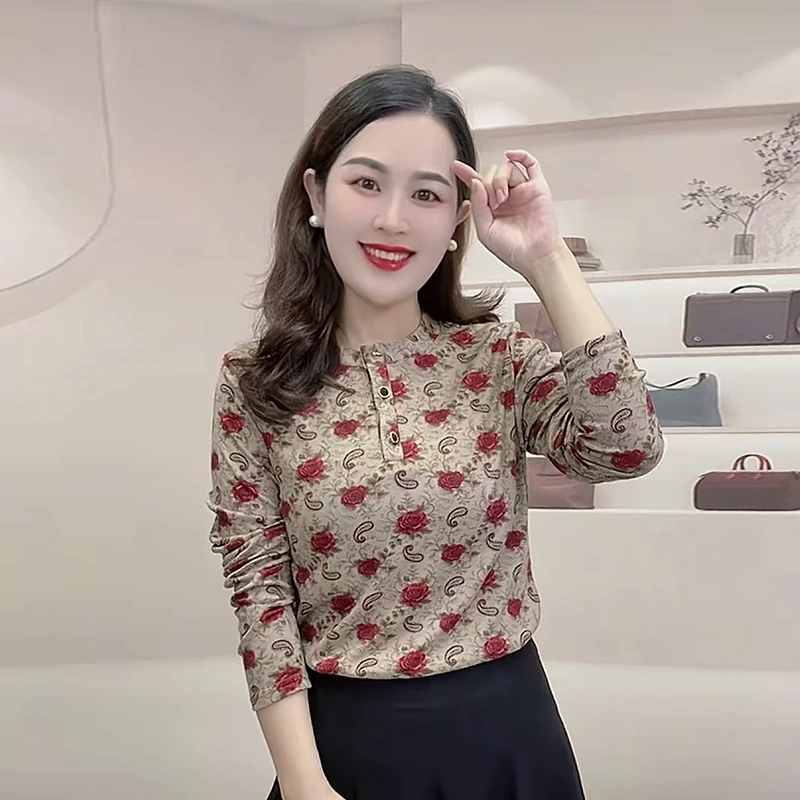 春秋季新款上衣女长袖内搭时尚妈妈装弹力显瘦打底衫碎花大码小衫