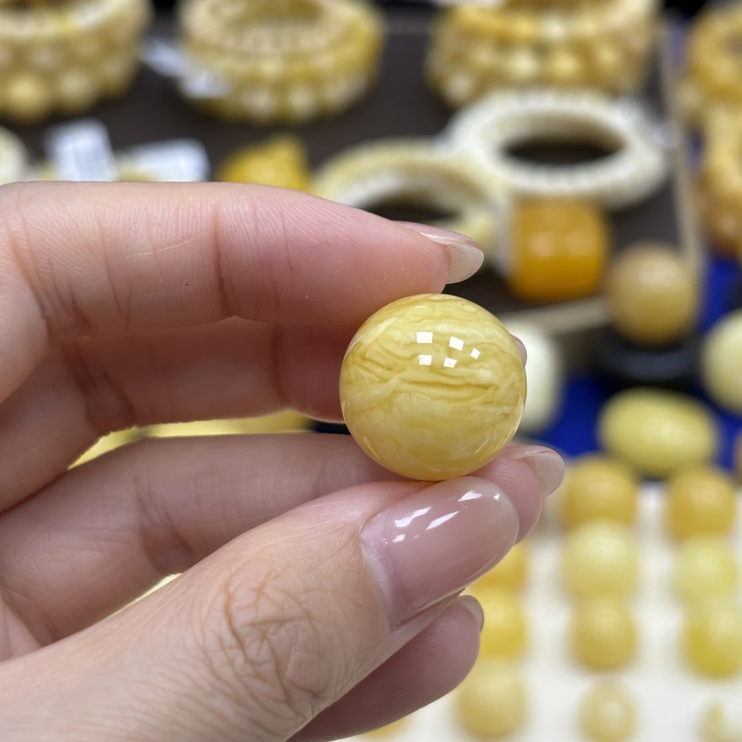 17.9mm 小妖珠宝天然原矿琥珀蜜蜡