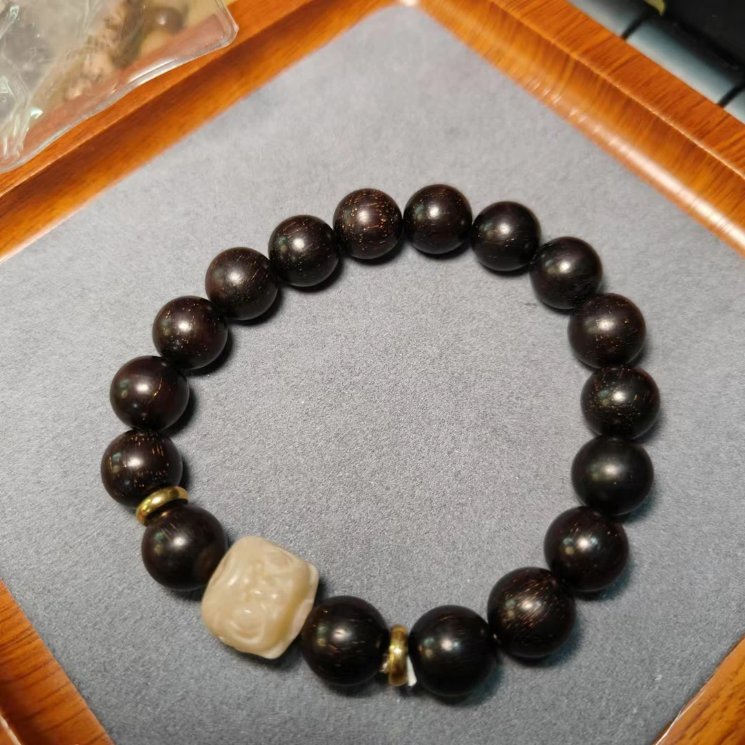 （桃）10mm醒狮星光红檀木质盘玩手串一条