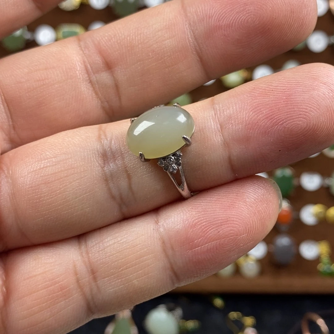 和田玉（青白玉）戒指合金