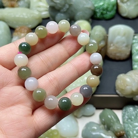 和田玉未镶嵌车挂龍**神