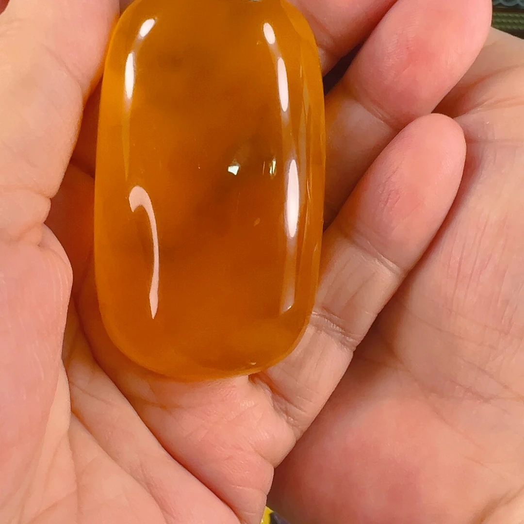 蜜蜡未镶嵌颈饰琥珀蜜蜡俄料蜜糖红无事牌