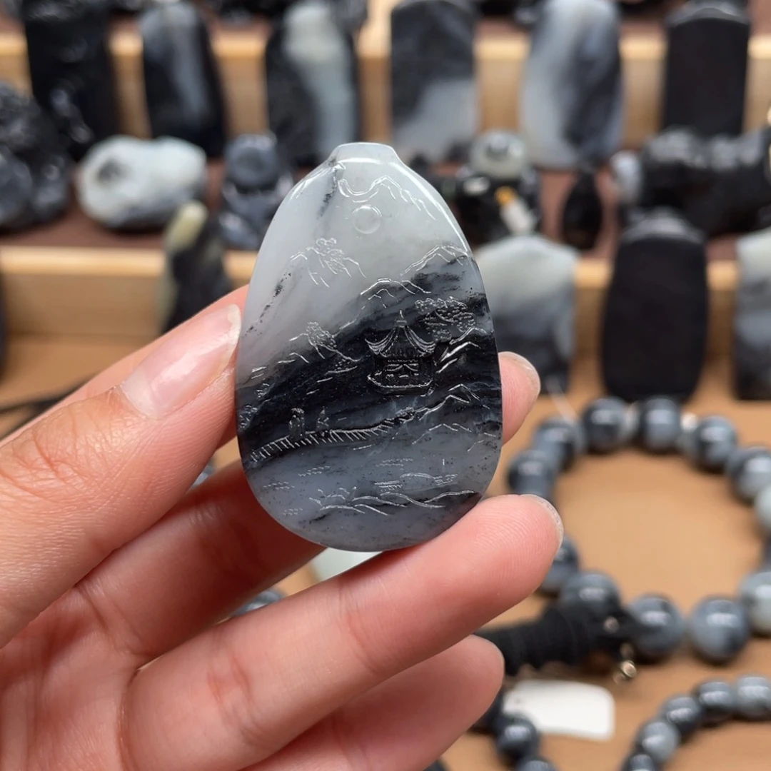 和田玉颈饰未镶嵌