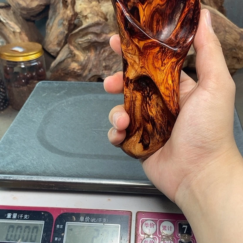 【闪购商品】黄花梨/降香黄檀狮*?