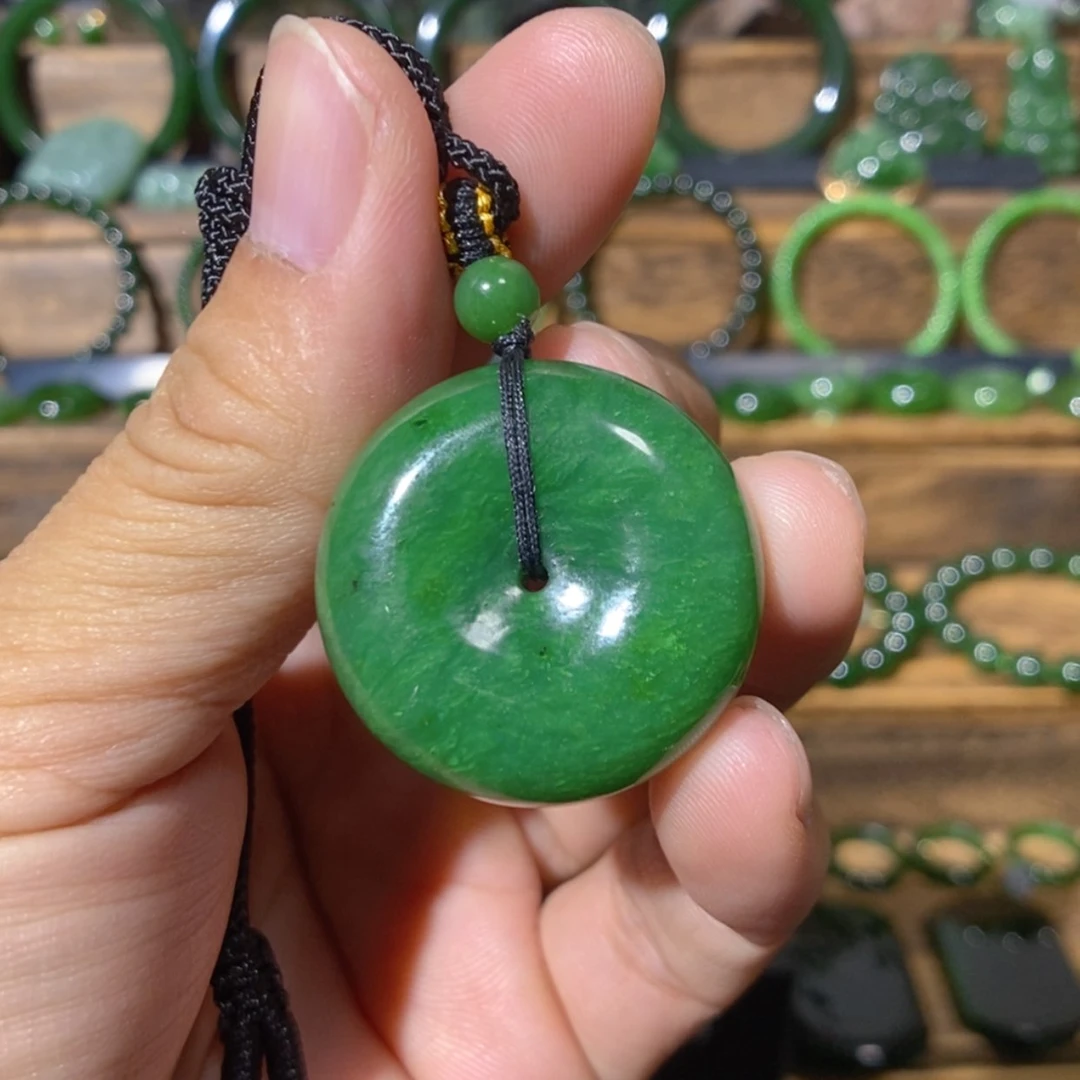 【闪购商品】吊坠(不含链)未镶嵌和田玉加拿大碧玉平安扣 30