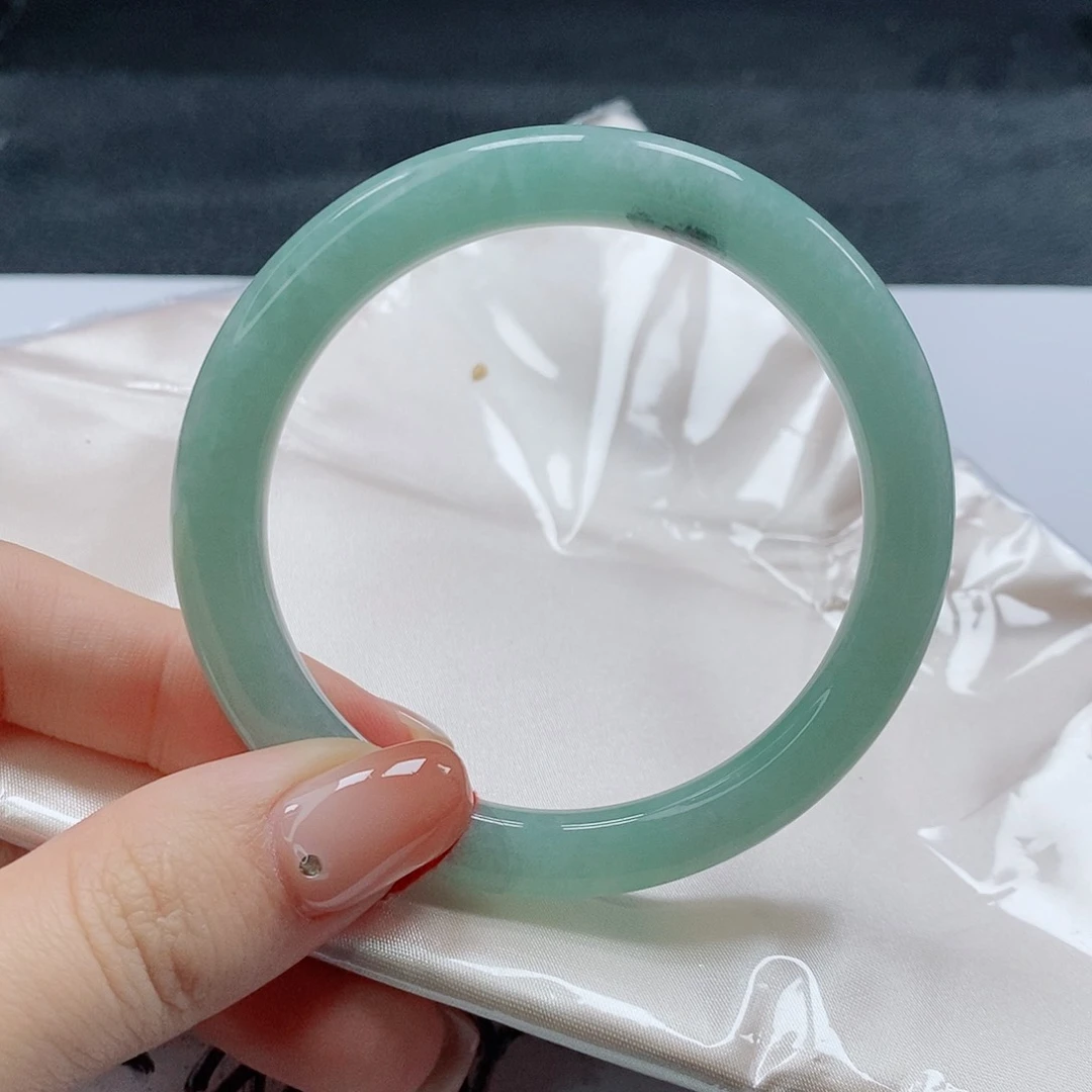【闪购商品】未镶嵌手镯（圆镯）翡翠m***o403号