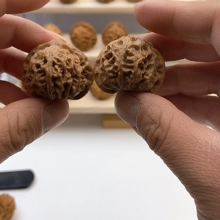 文玩核桃把件Y*宫灯狮子头文玩核桃