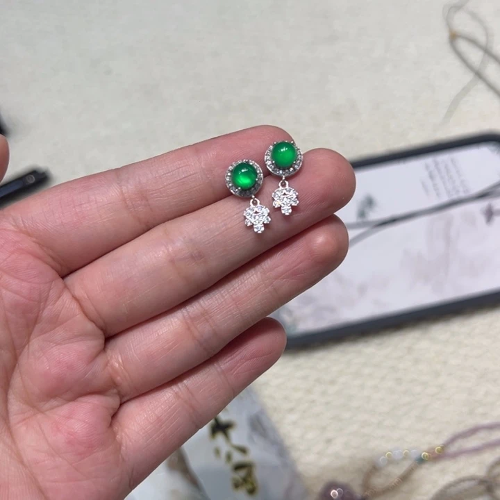 陌***清玛瑙/玉髓耳钉银S925镶嵌
