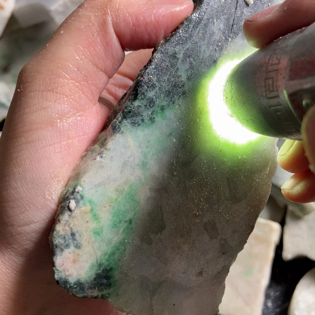未镶嵌挂件翡翠天然翡翠